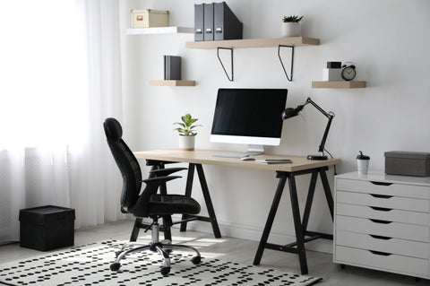 Desks That Fit Anywhere and Work Everywhere