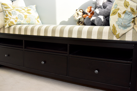 5 Amazing Benefits Storage Benches Can Offer Your Home
