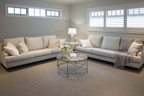 Tips to Arrange Two Sofas in the Living Room