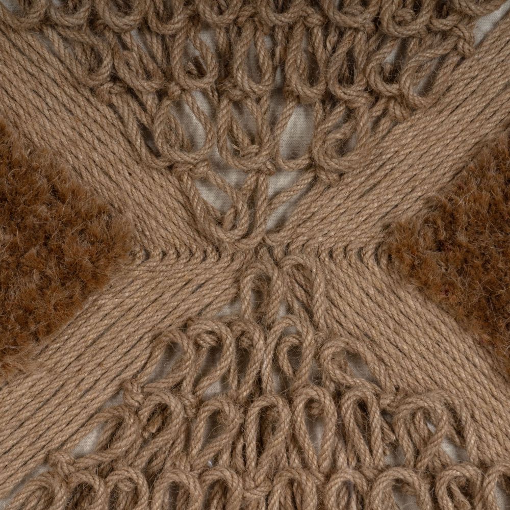 Twine Tempest, Shadow Box