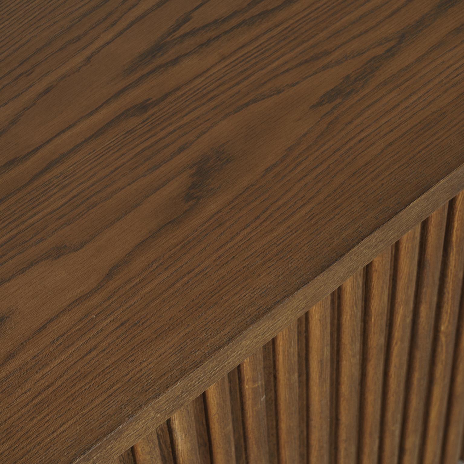 Auden Fluted Oak Sofa Table – Chestnut