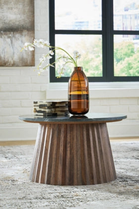 Ceilby Accent Cocktail Table