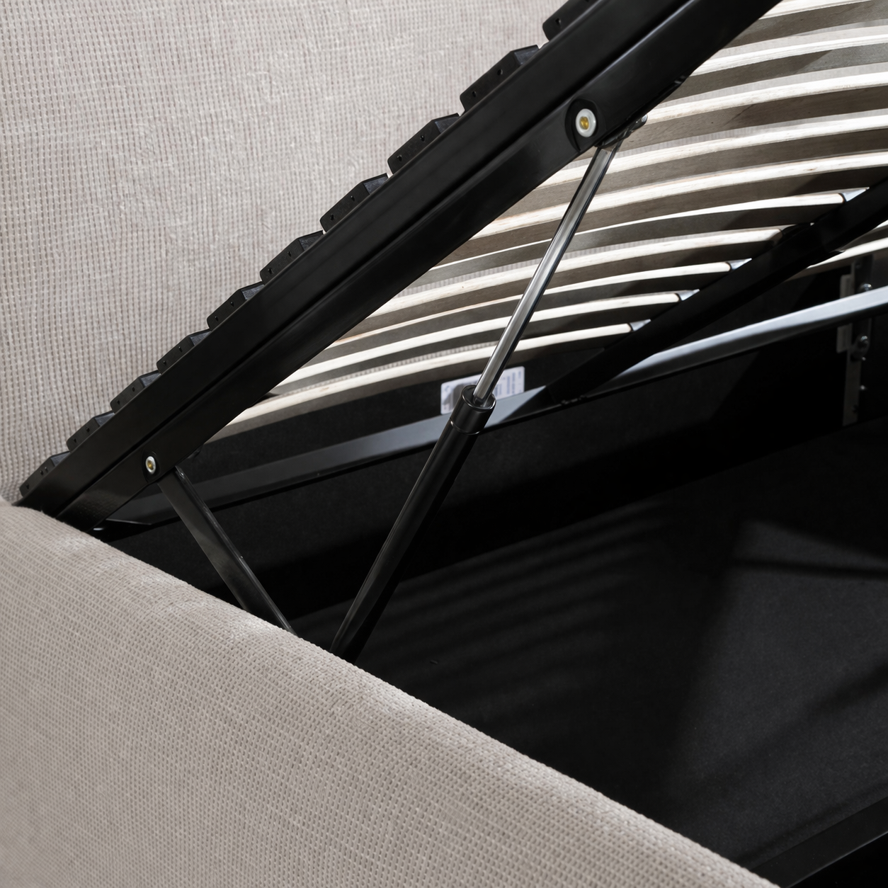 Arvella Hydraulic Storage Bed