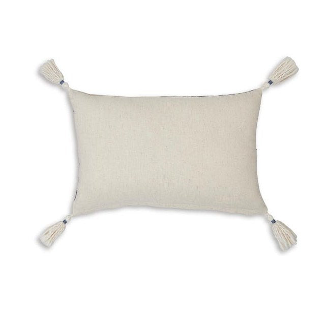Winbury Medallion Decorative Pillow – Blue, Tan & White | Set of 4