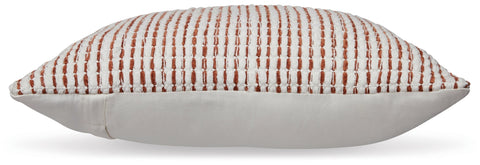 Nashlin Pillow (4/CS)