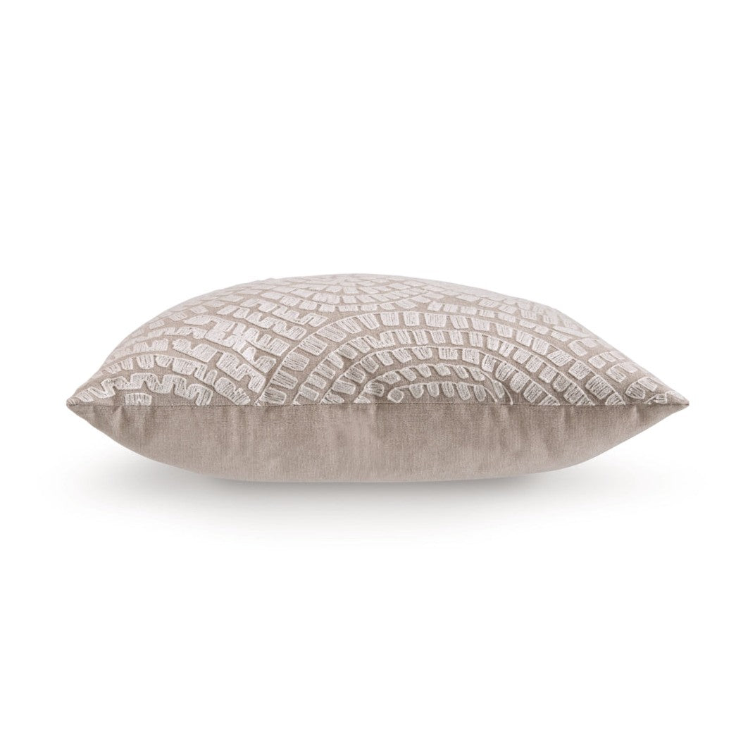 Cortlen Pillow (4/CS)