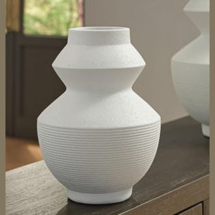 Naveen Geometric Polyresin Decorative Vase – White