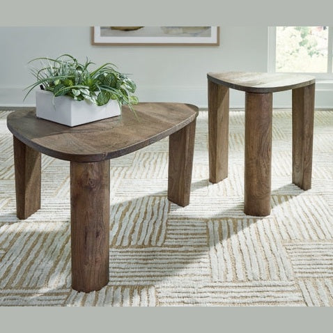 Reidport Accent Coffee Table (Set of 2)