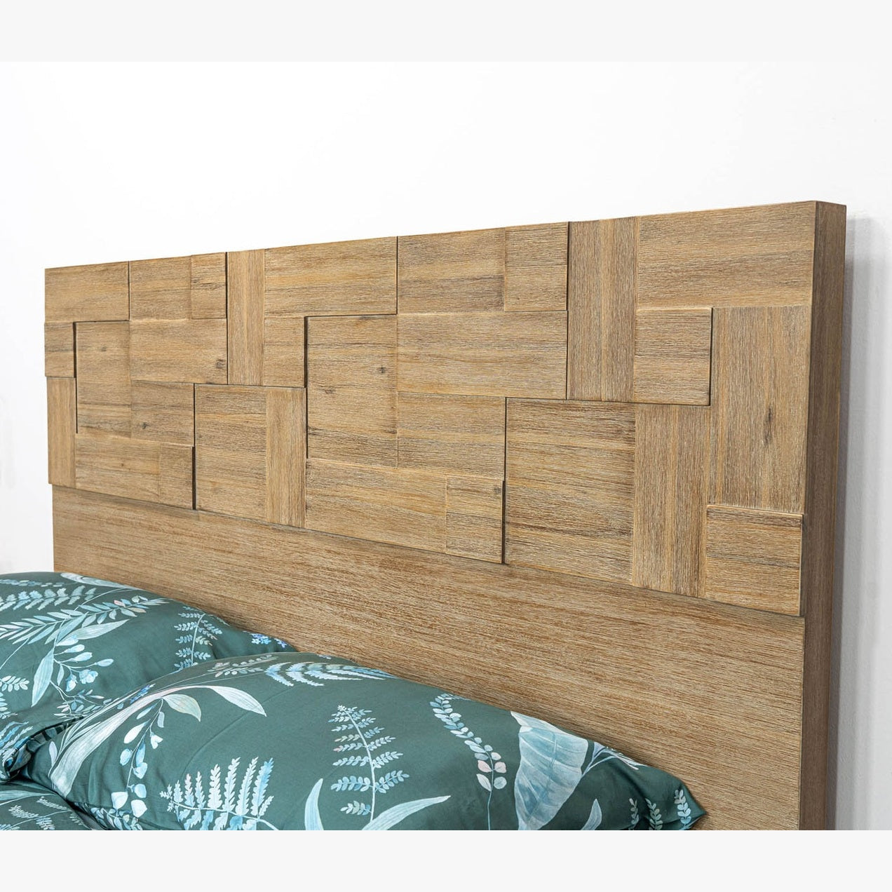 Morven Bed