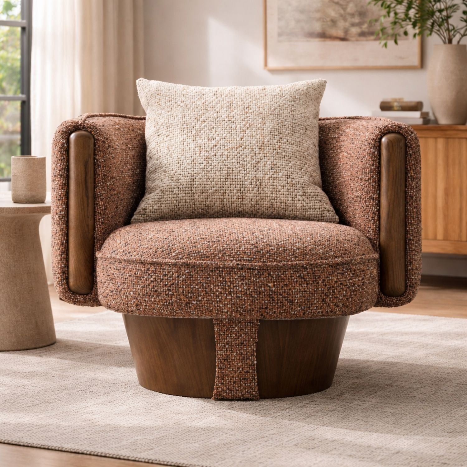 Aylin Curved Accent Chair