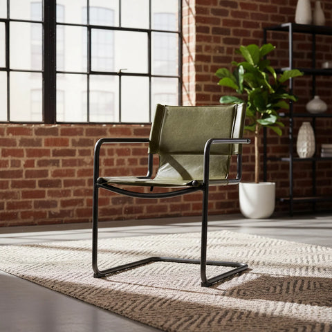 Avenleigh Arm Dining Chair