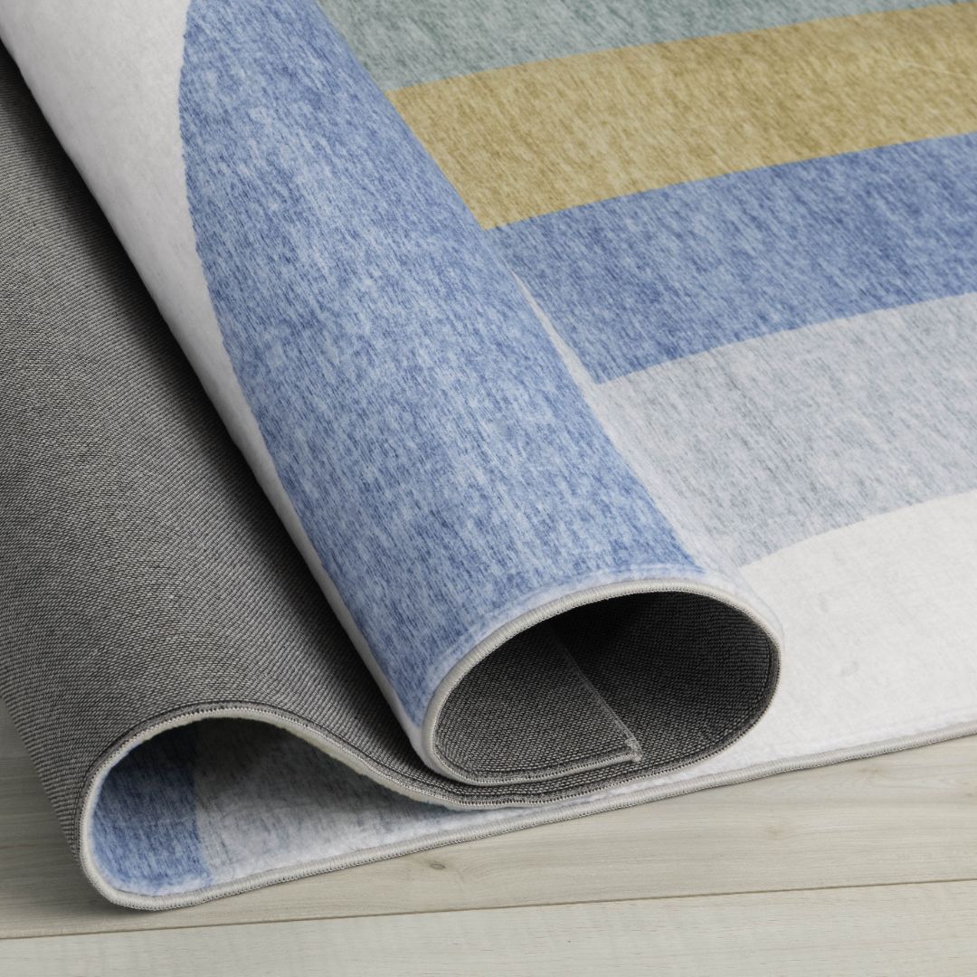 Daisy Sky Blue Floral Accent Rug