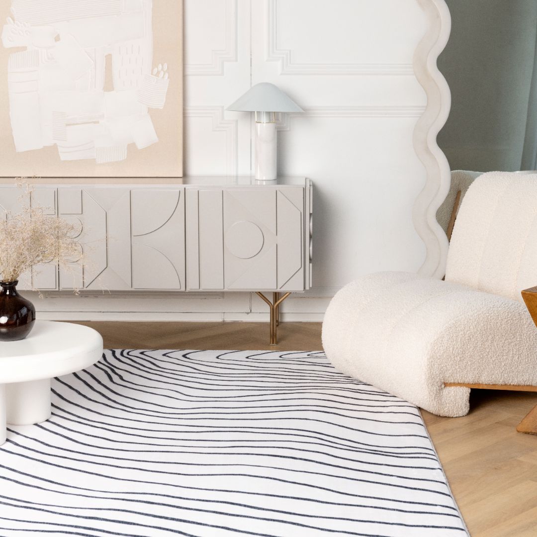 Europa Black Contemporary Rug with Neutral Accents