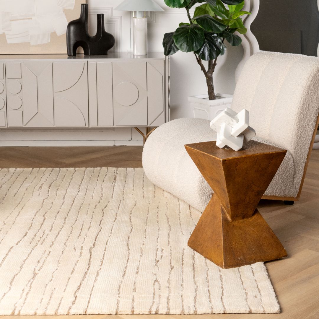 Leela Ivory Linear Modern Area Rug