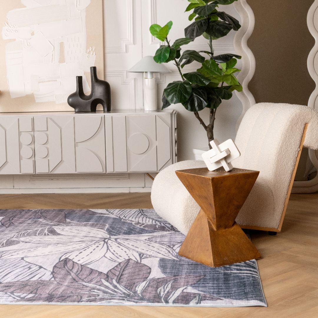 Lily Grey Traditional Distressed Floral Rug