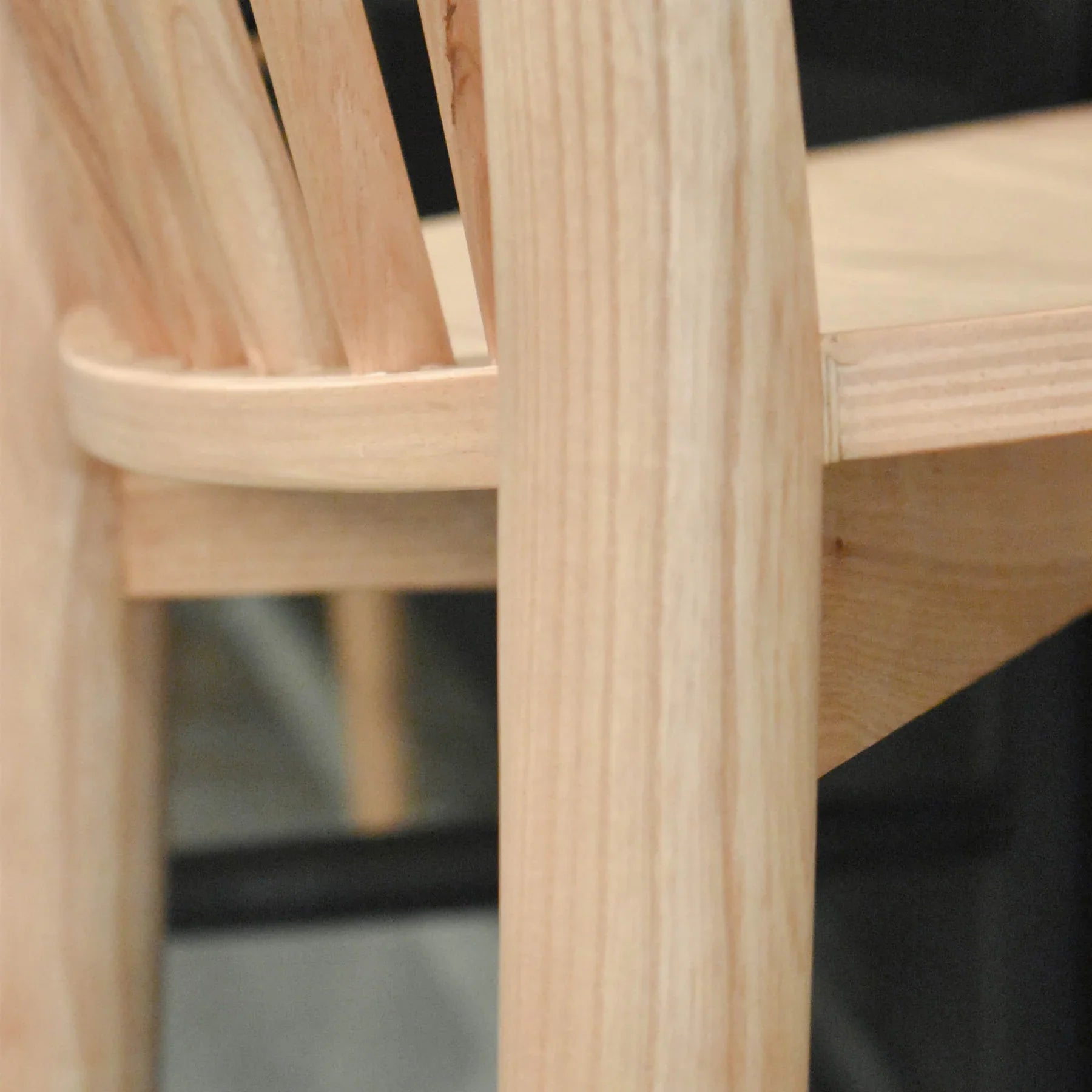 Ulven Counter Stool