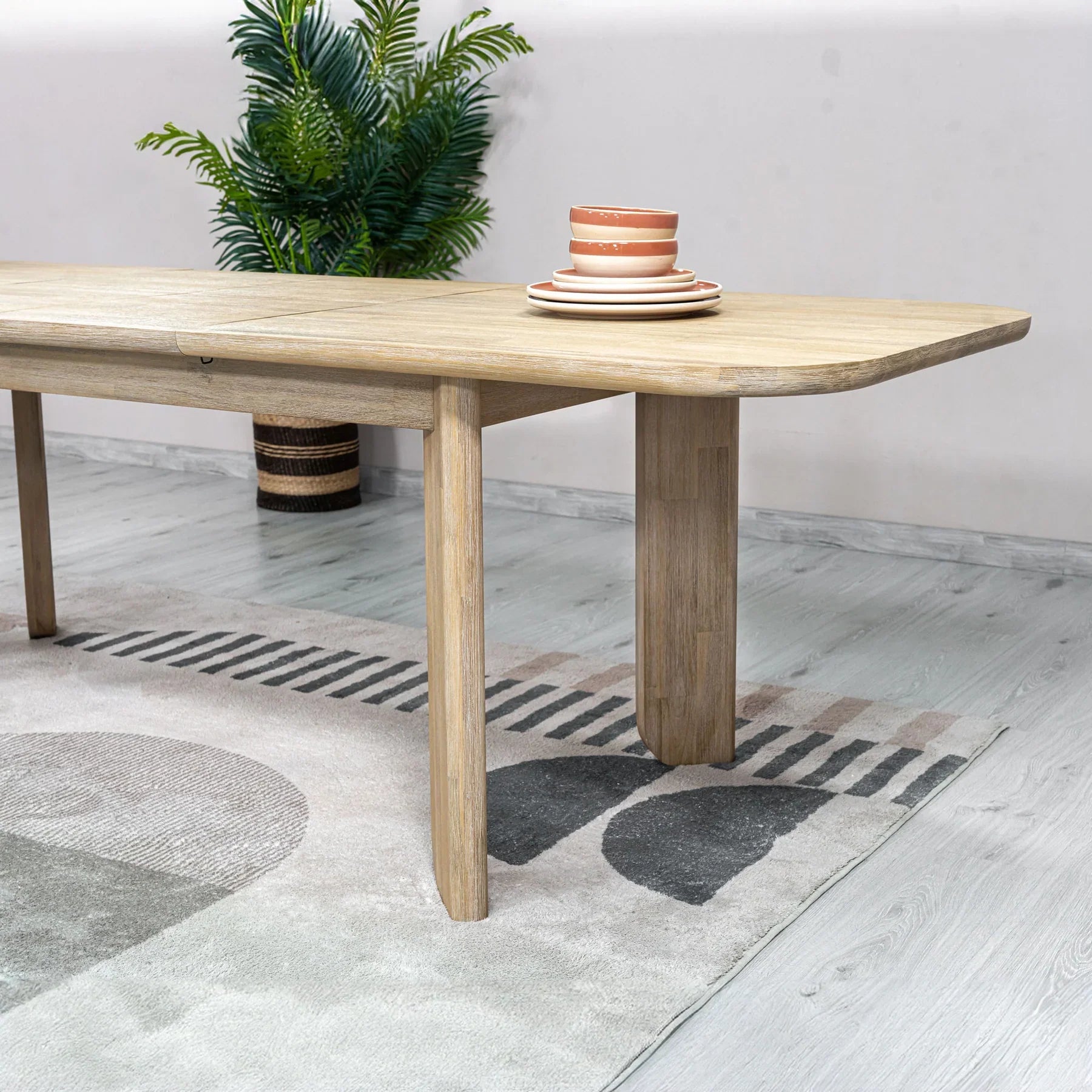 Wesden Extension Dining Table (70"/102")
