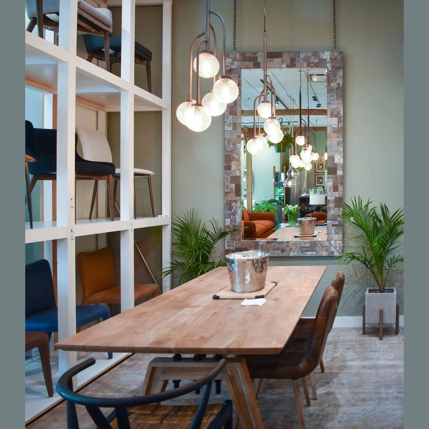 Nyelle Dining Table 84"