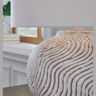 Vien Terracotta Table Lamp – Distressed White