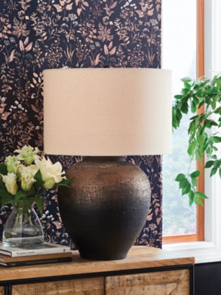 Newgerhard Metal Table Lamp