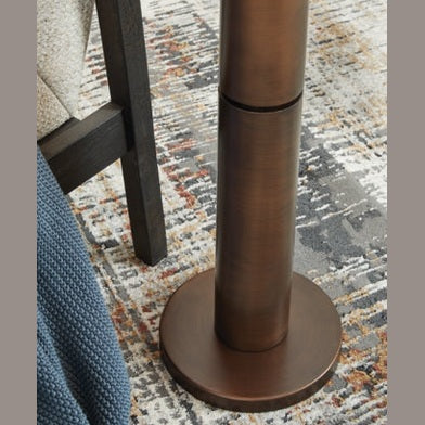 Wendfield Metal Floor Lamp