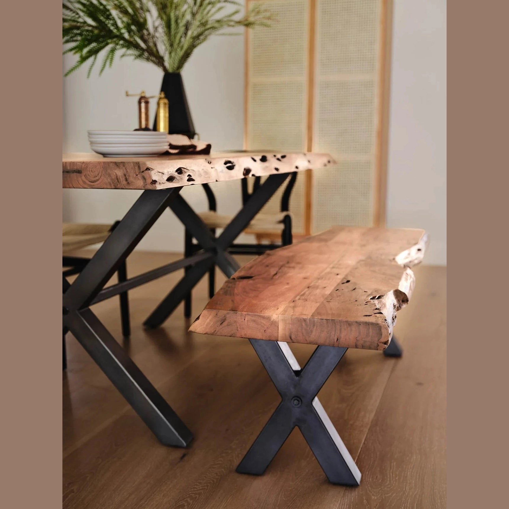 Fiora Bench