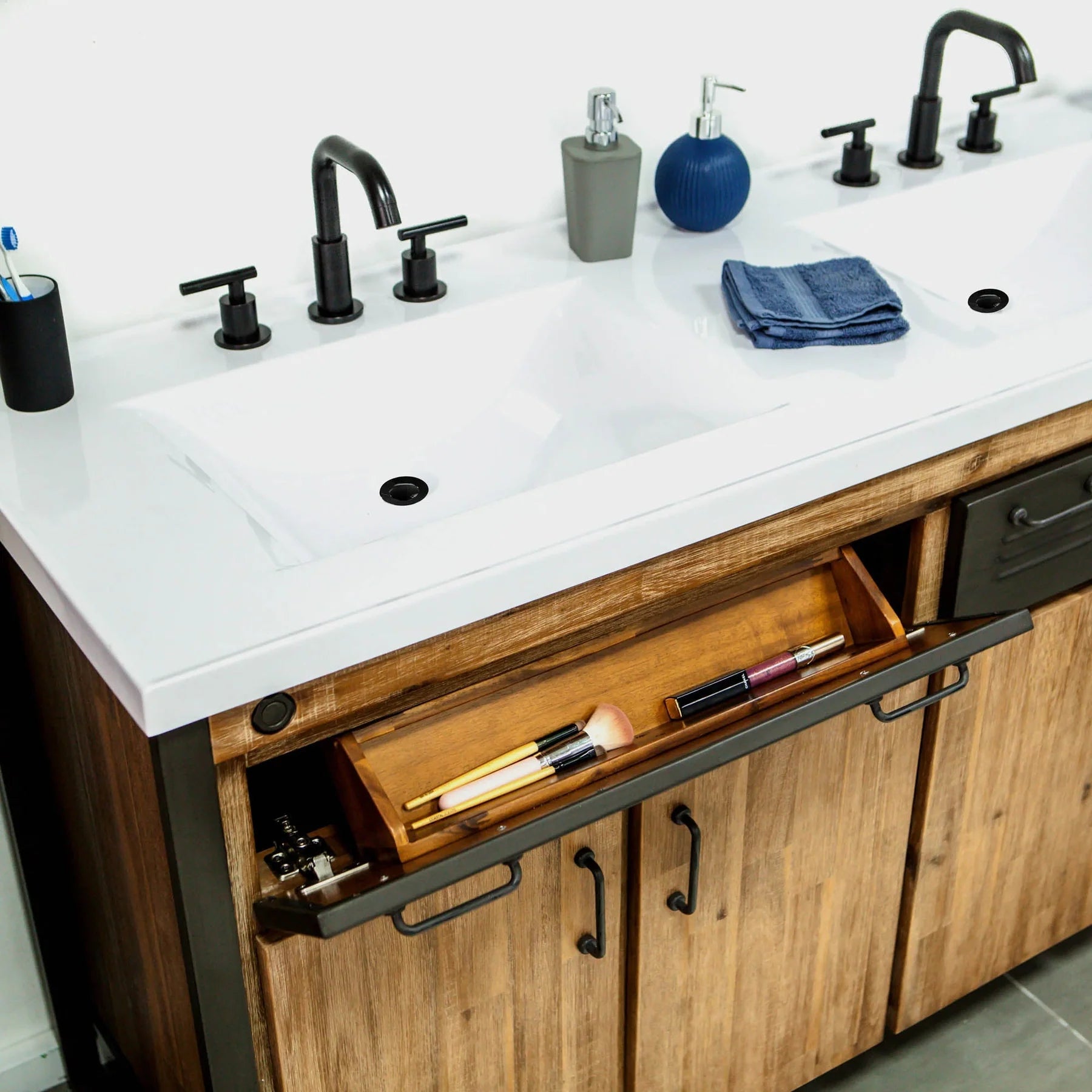 Alvado Vanity W61 in Solid Acacia Wood and Metal with White Basin