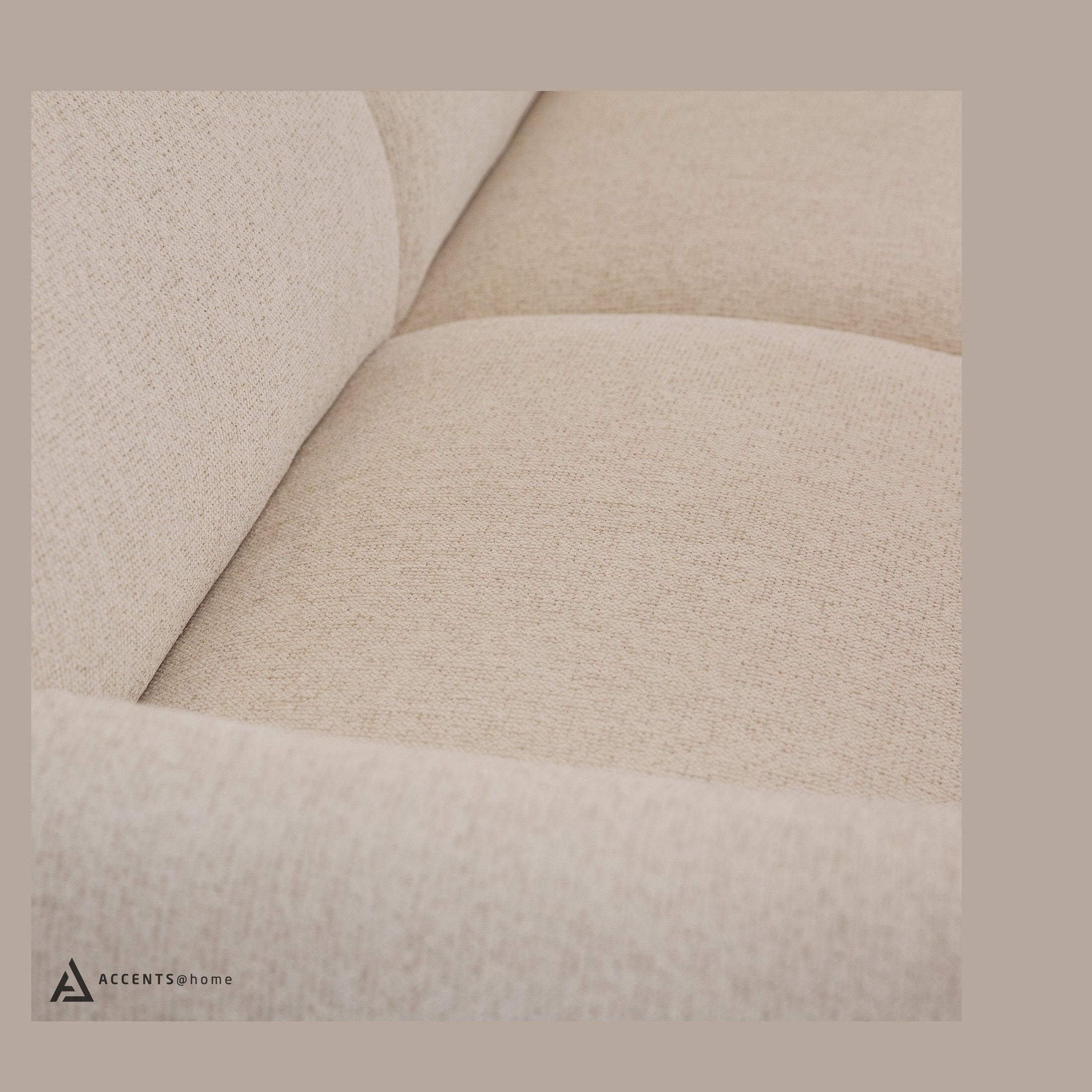 Meela Sofa