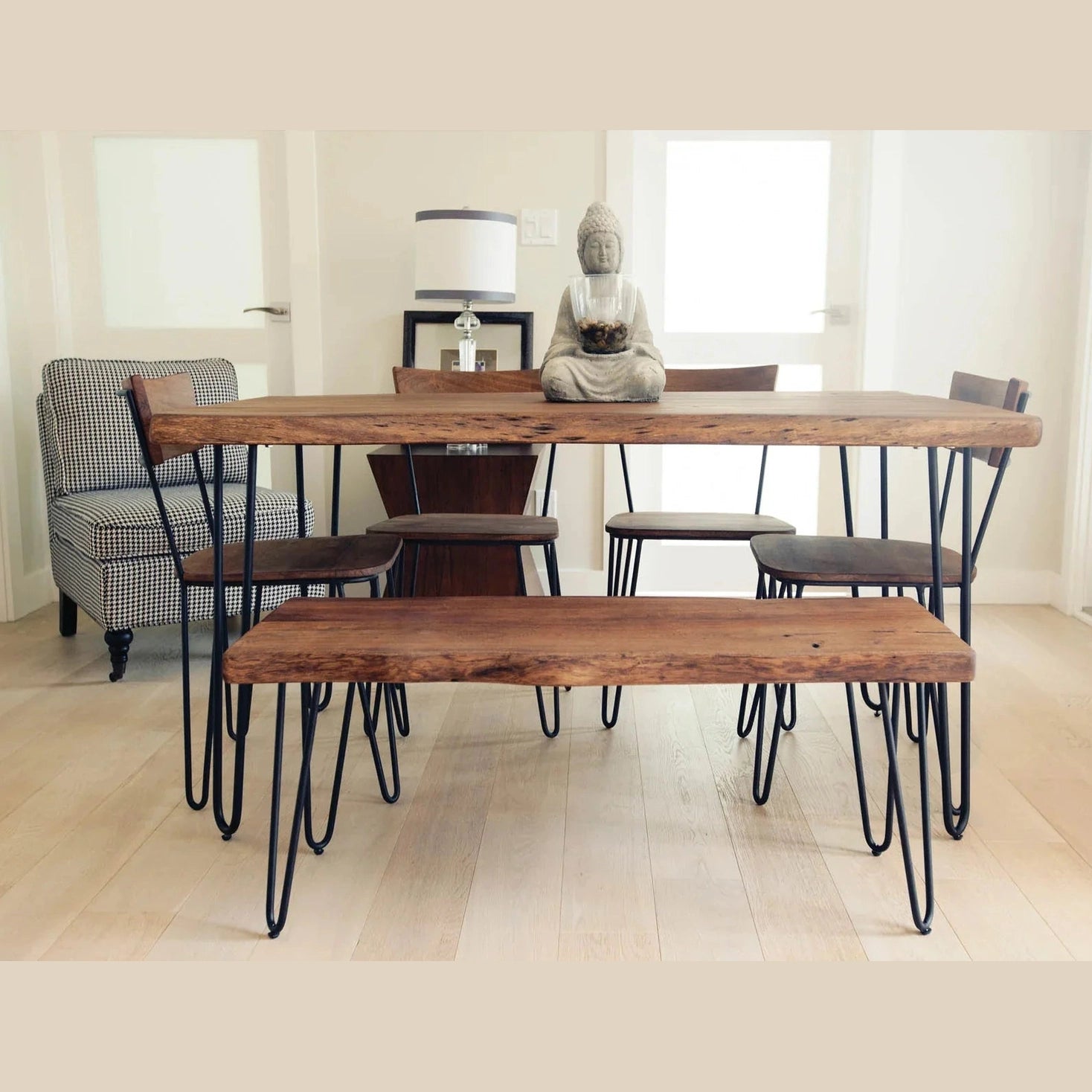 Torvis Chair