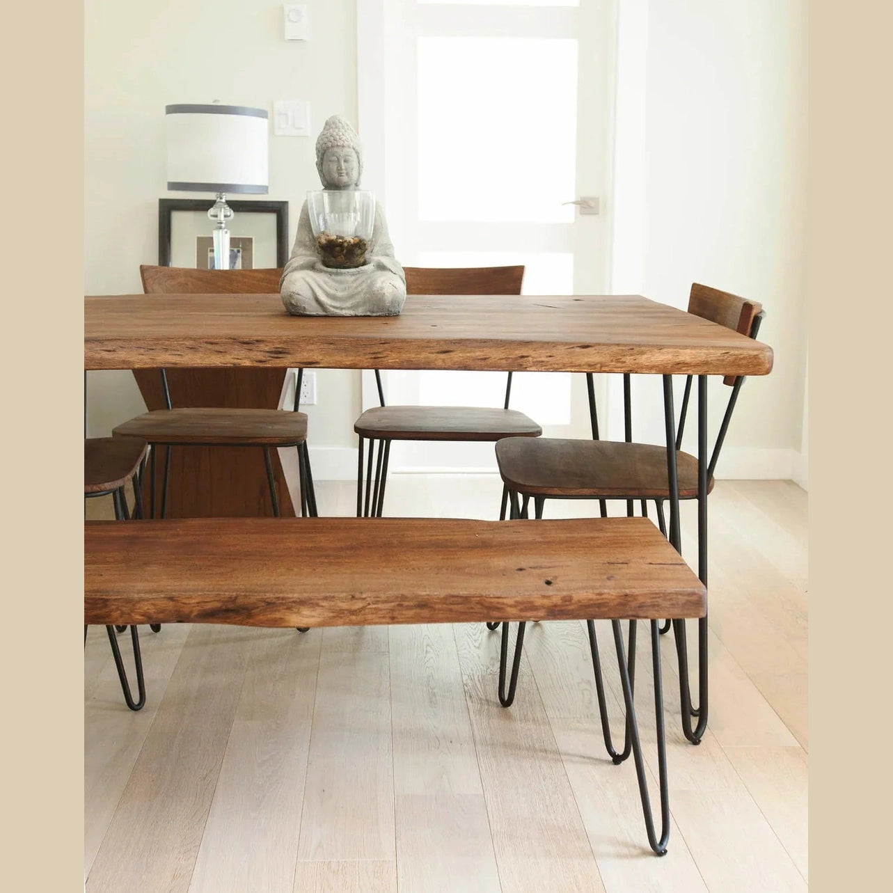 Torvis Chair
