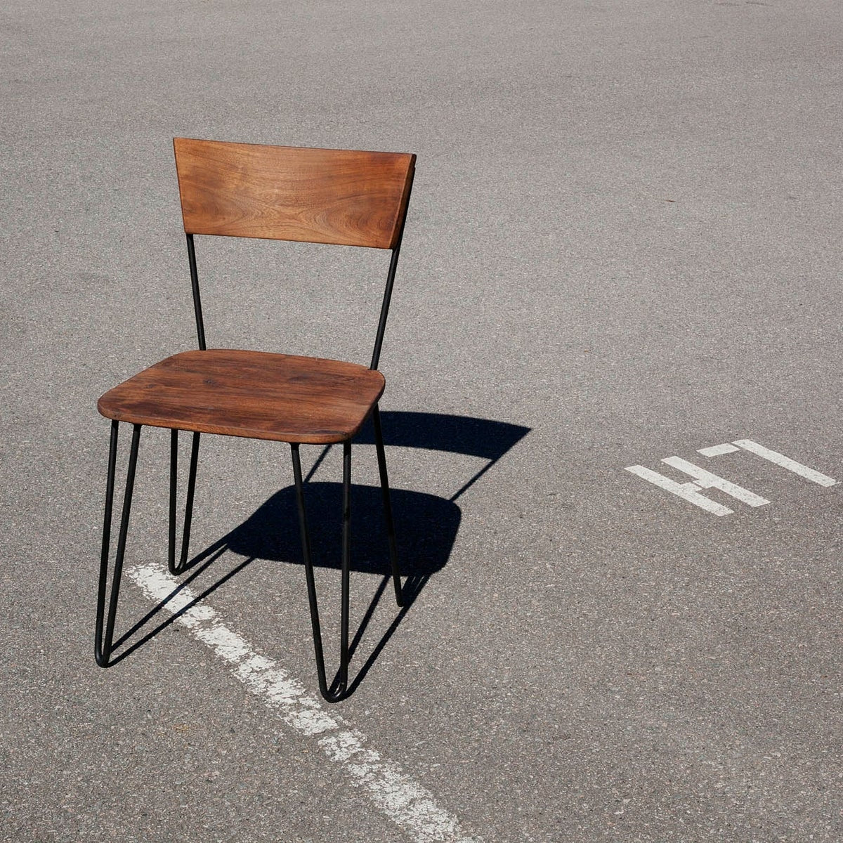 Torvis Chair