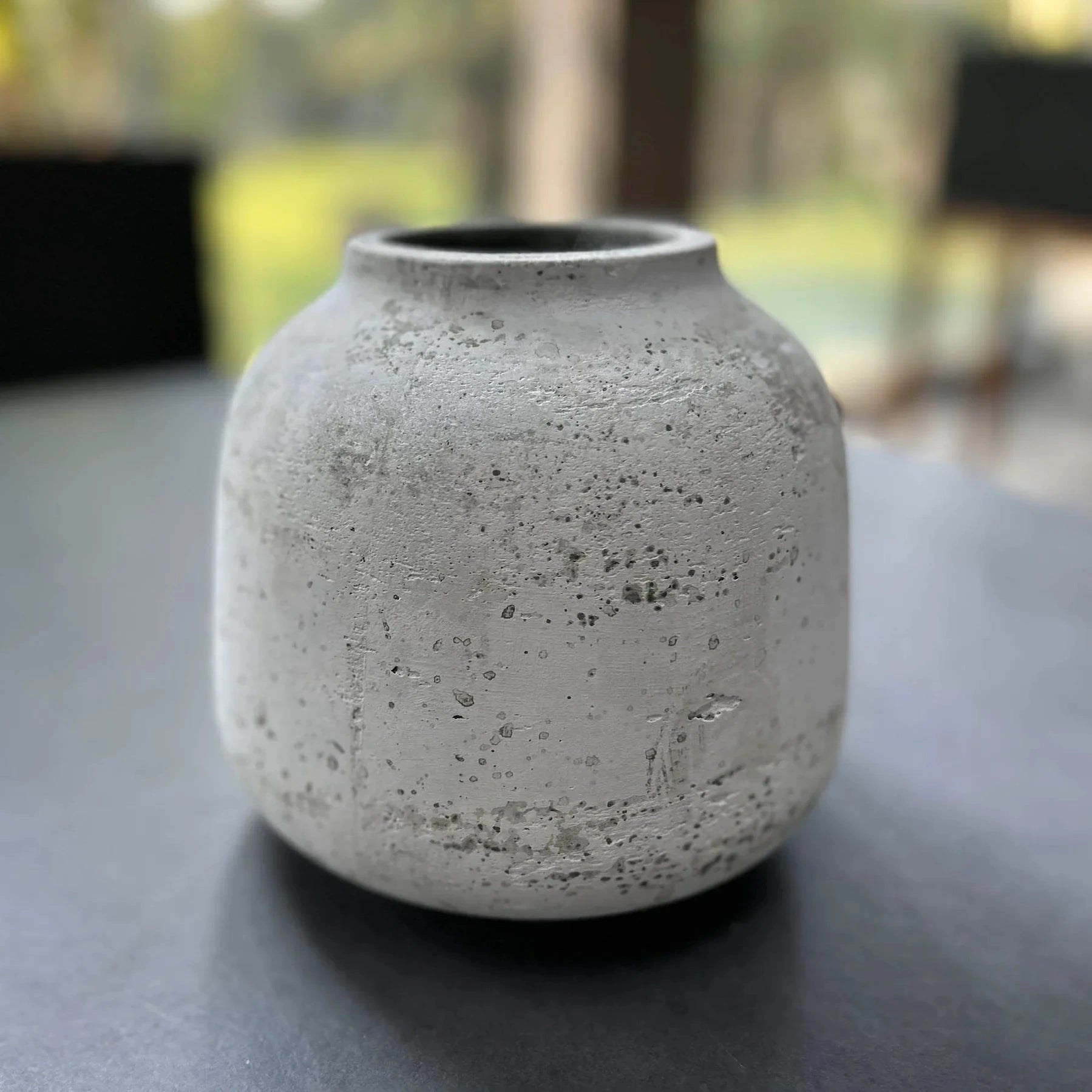 Hestyn Vase - Antique White