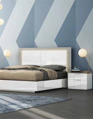 PATRICIA BEDROOM