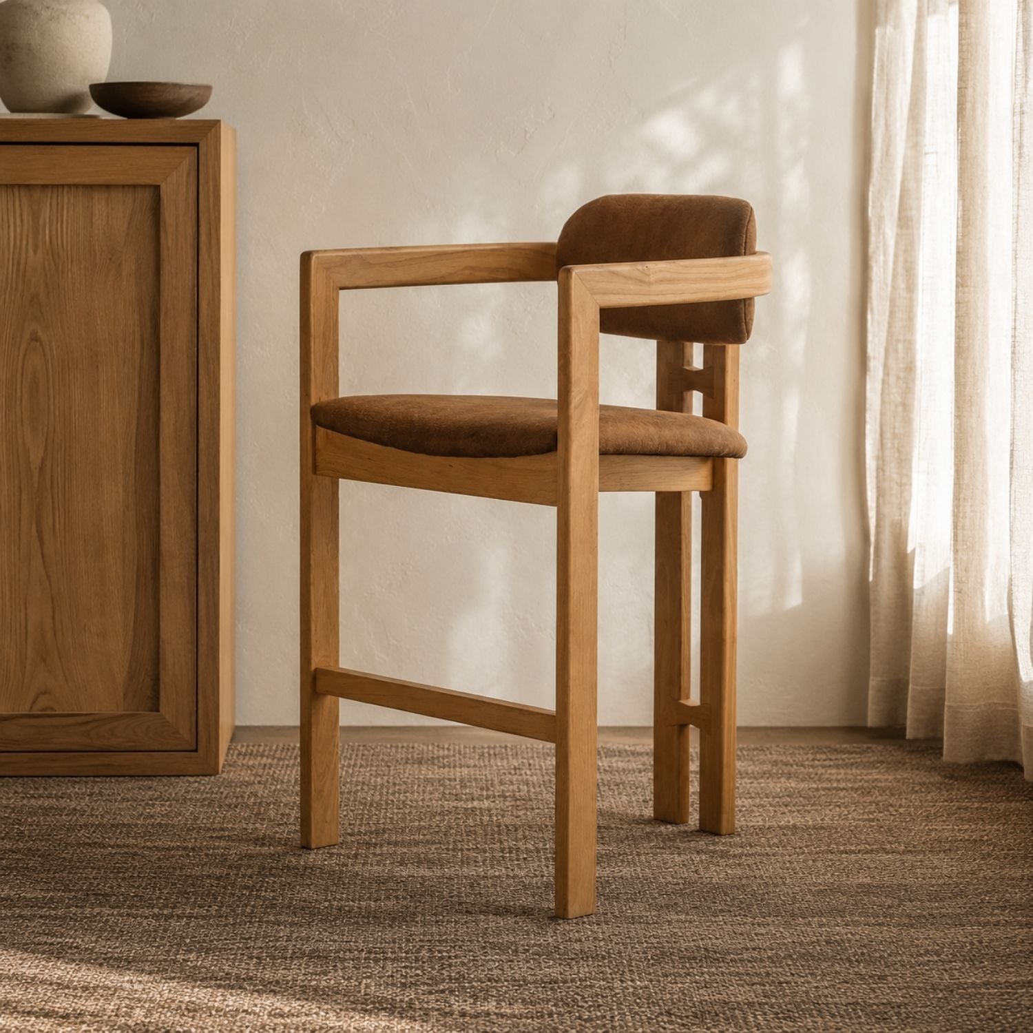 Petral Counter Stool