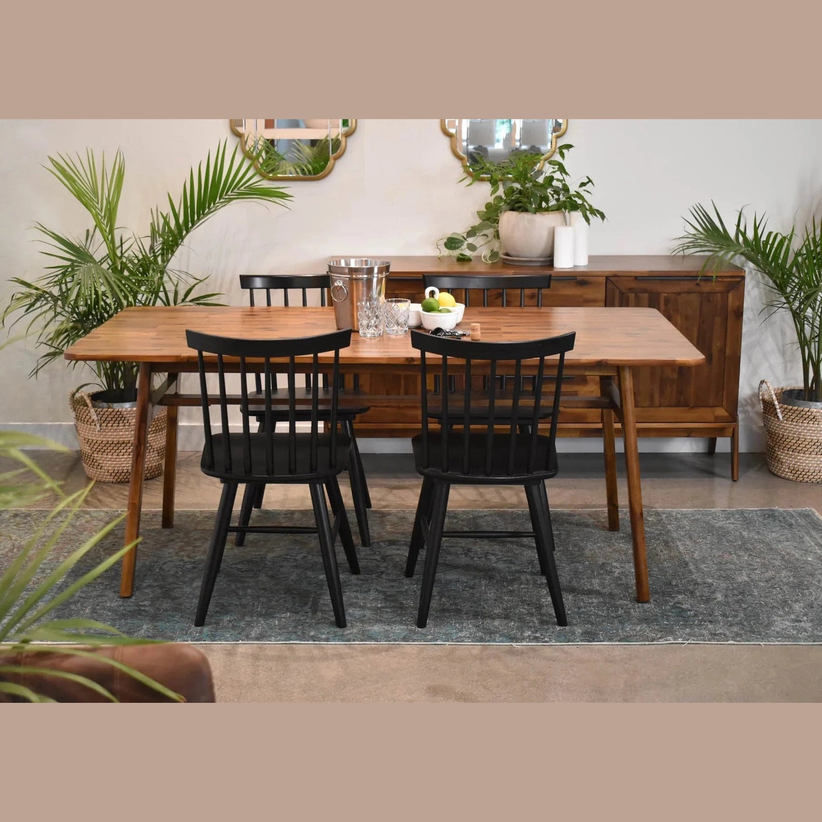 Helsa Dining Table