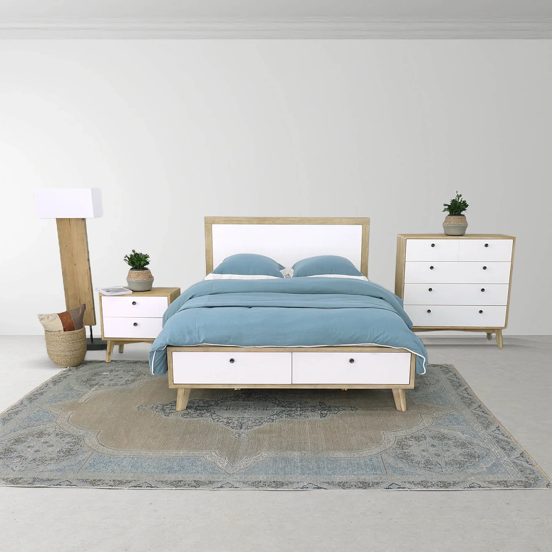 Gallis Standing Lamp