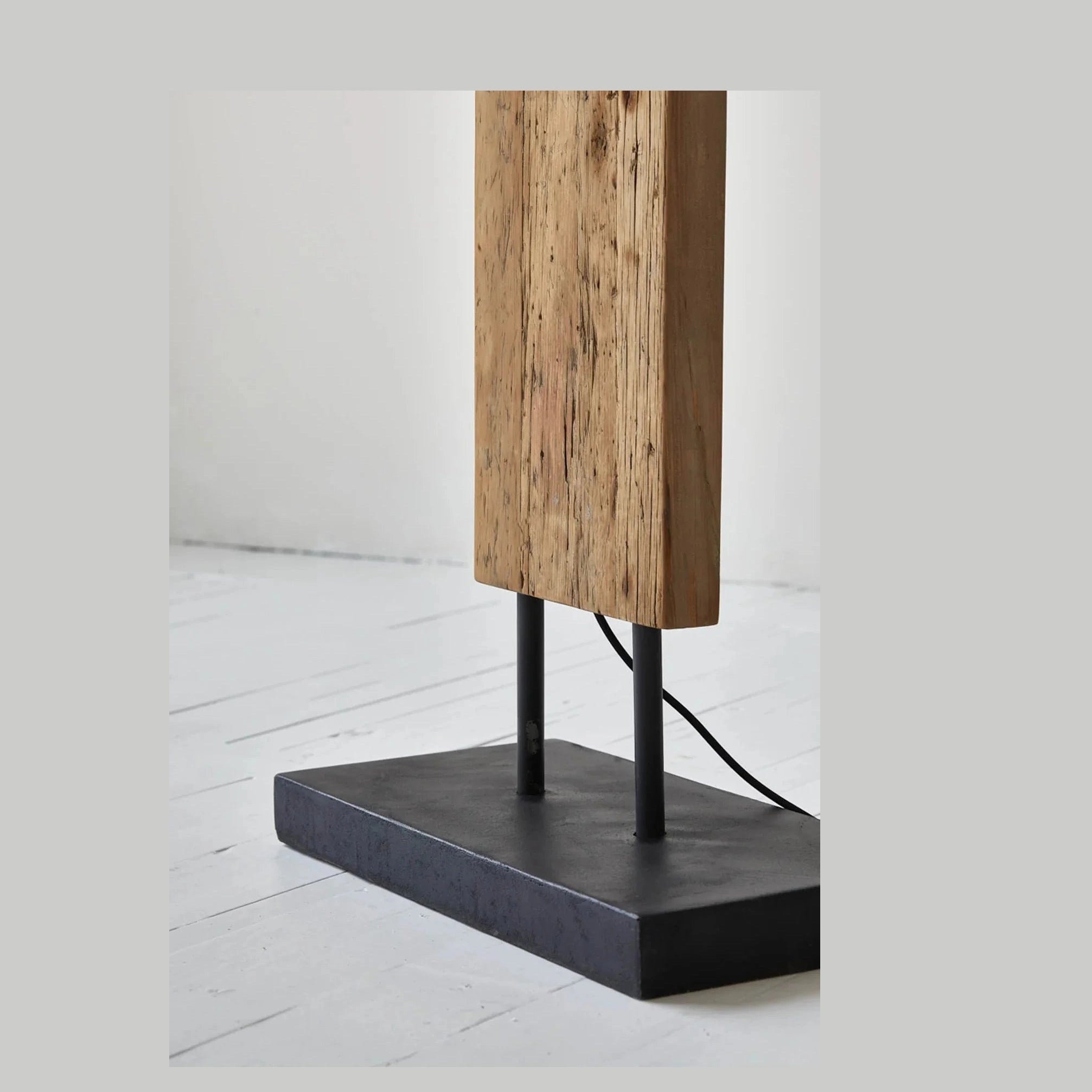 Gallis Standing Lamp