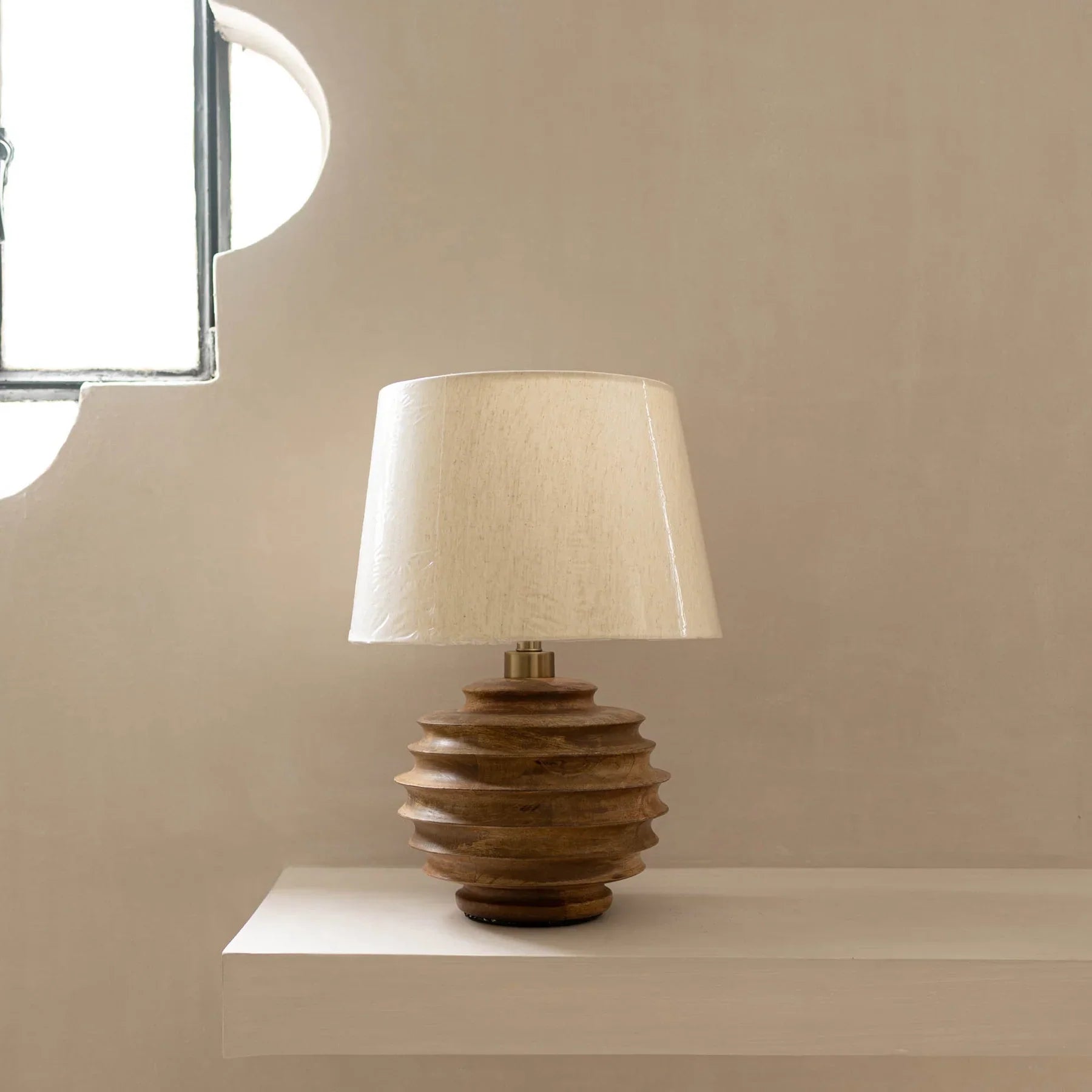 Liora Natural Lamp
