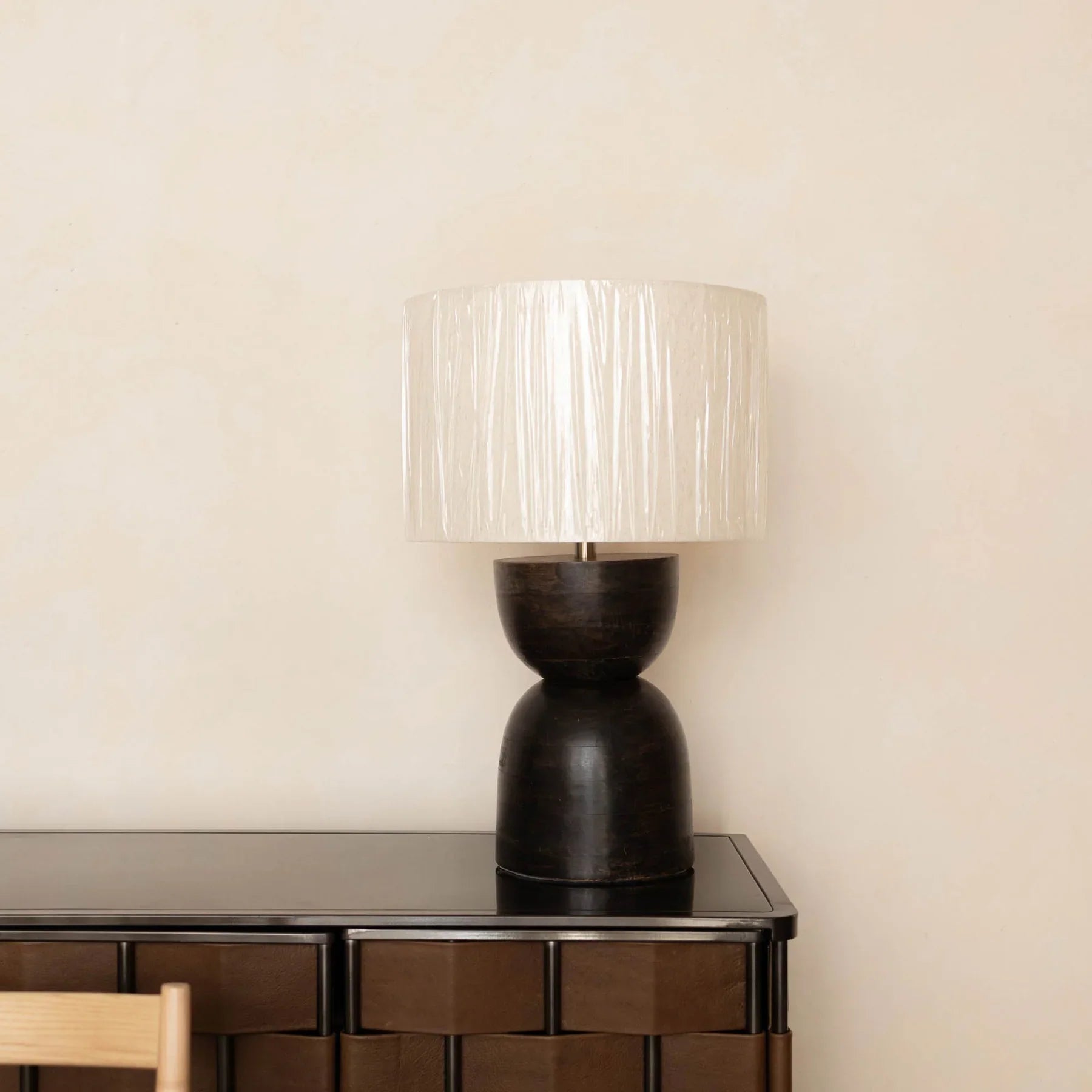 Liora Contour Lamp