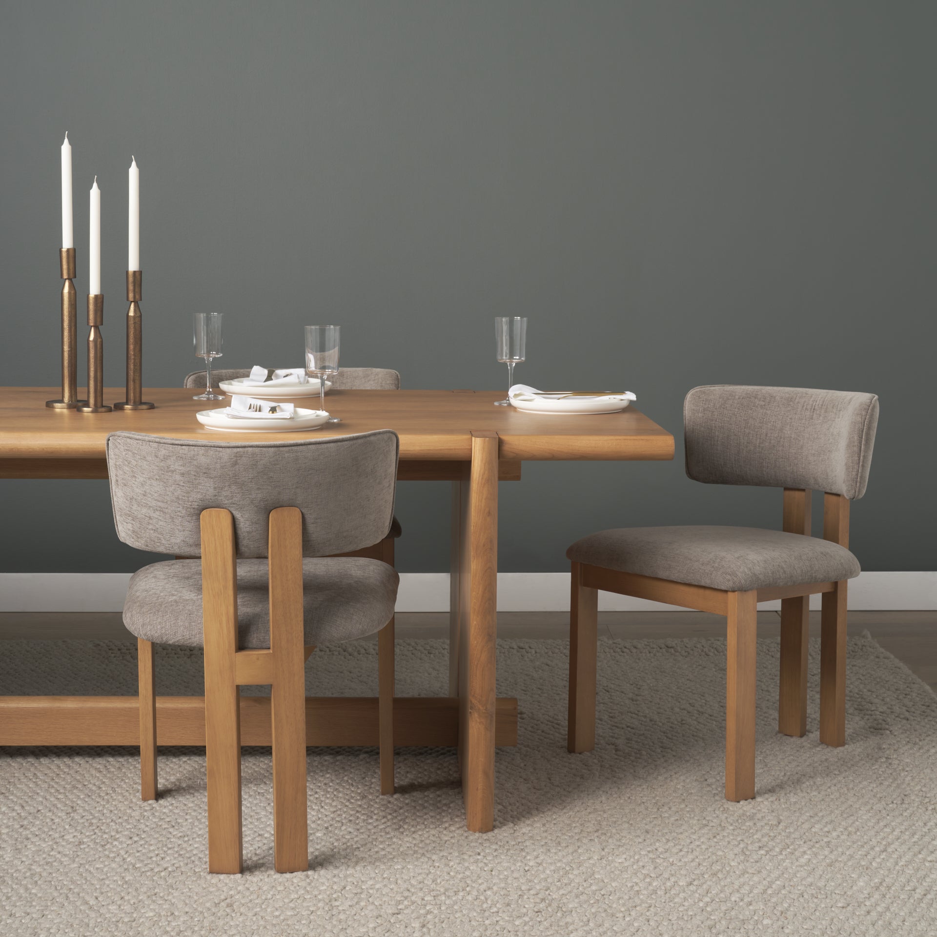 Soho Curved Tripod Frame Dining Chair