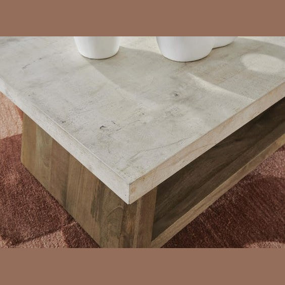 Brendalhouse Rectangular Cocktail Table
