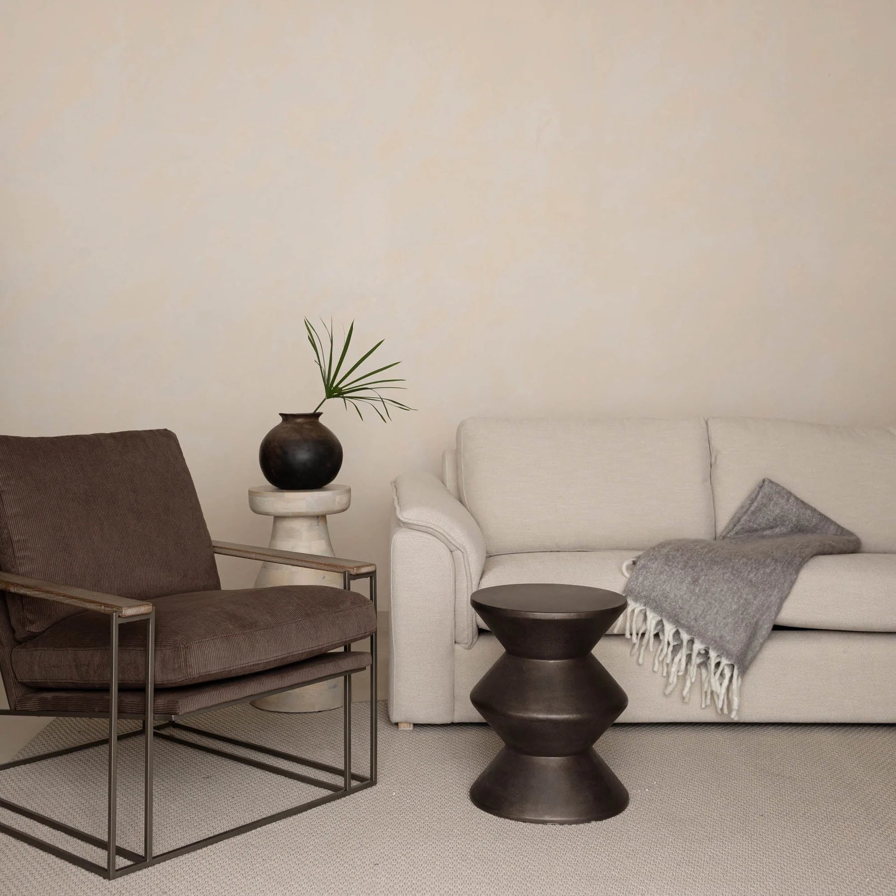 Quelis Club Chair