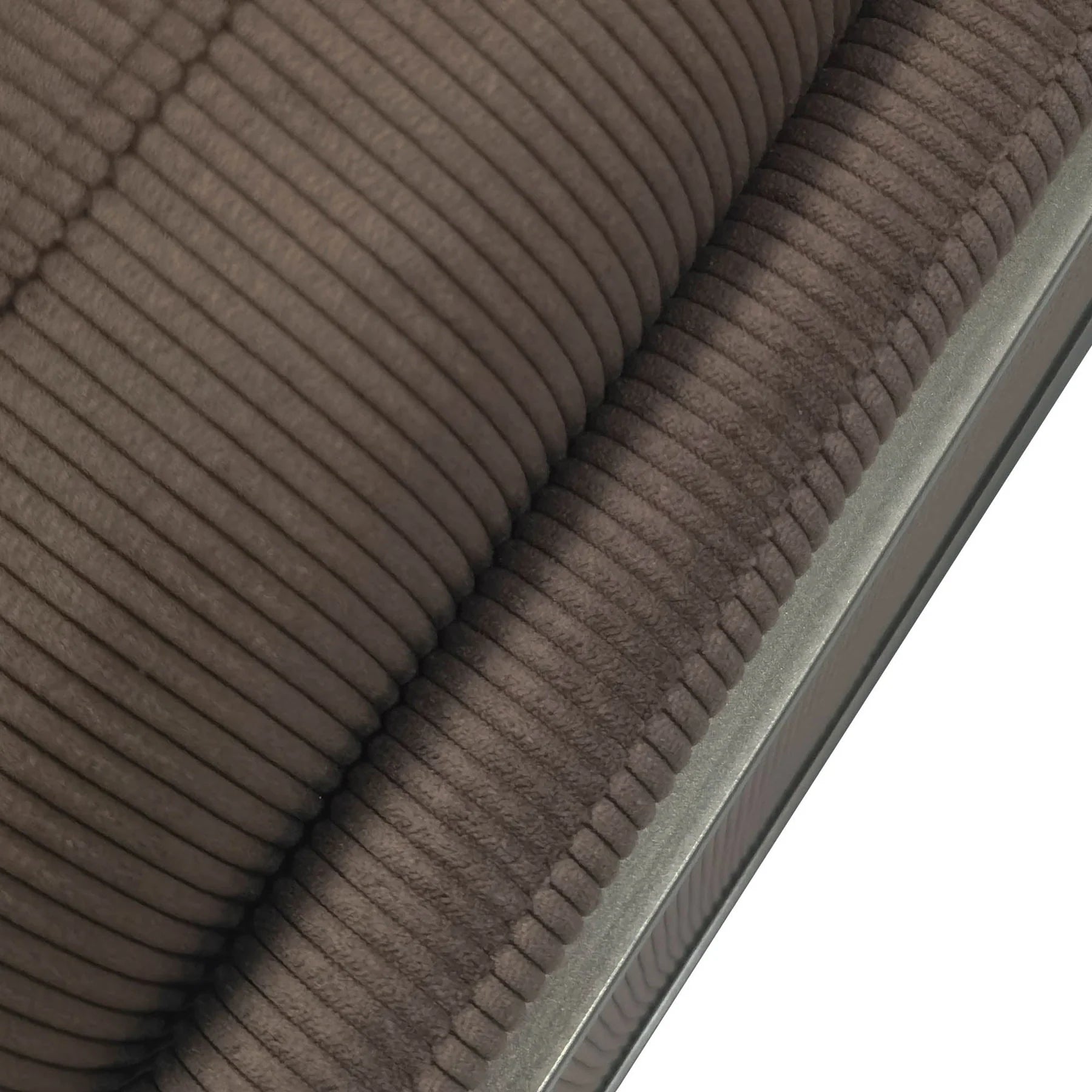Quelis Club Chair