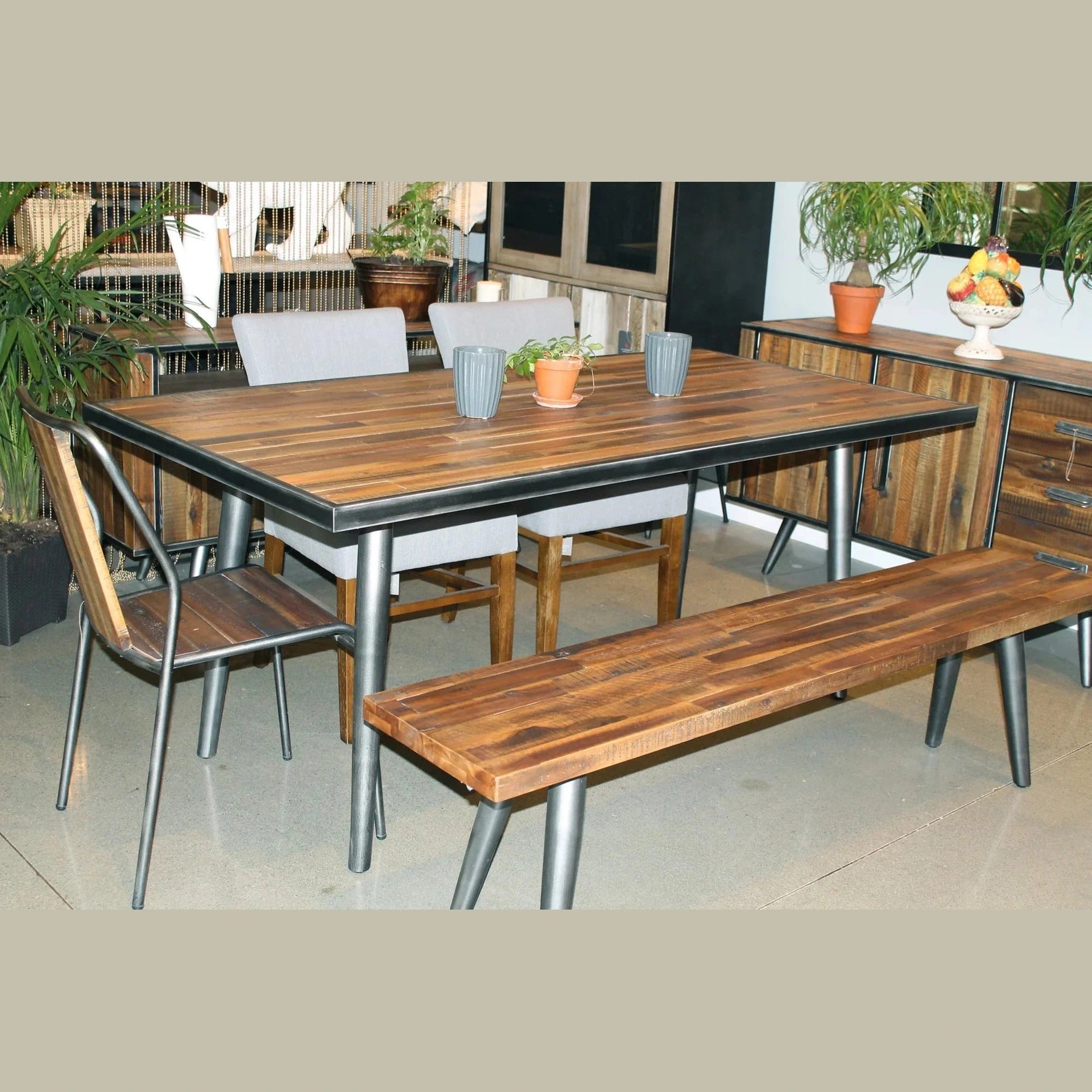 Helvyn Chair
