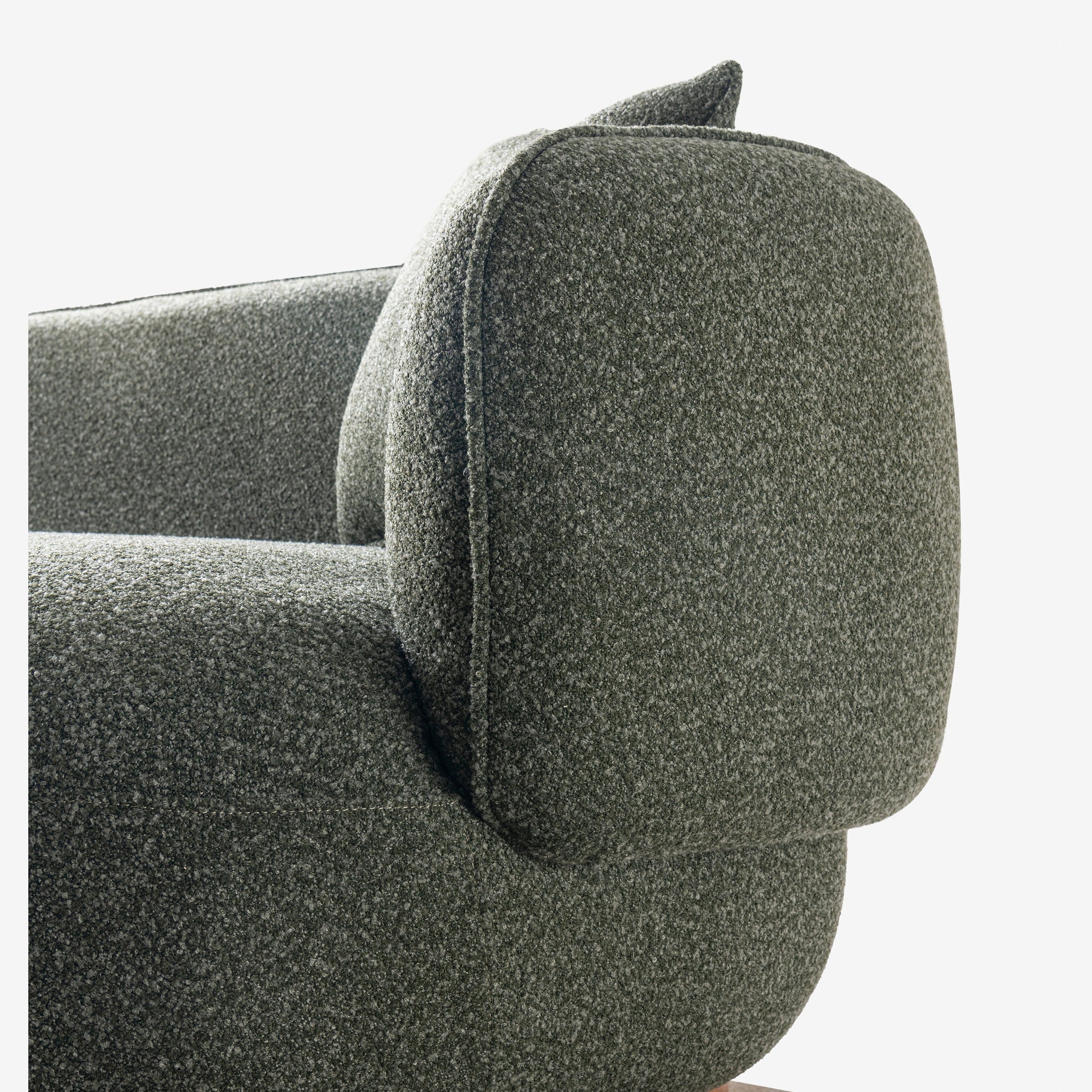 Vaila Premium Boucle Accent Chair