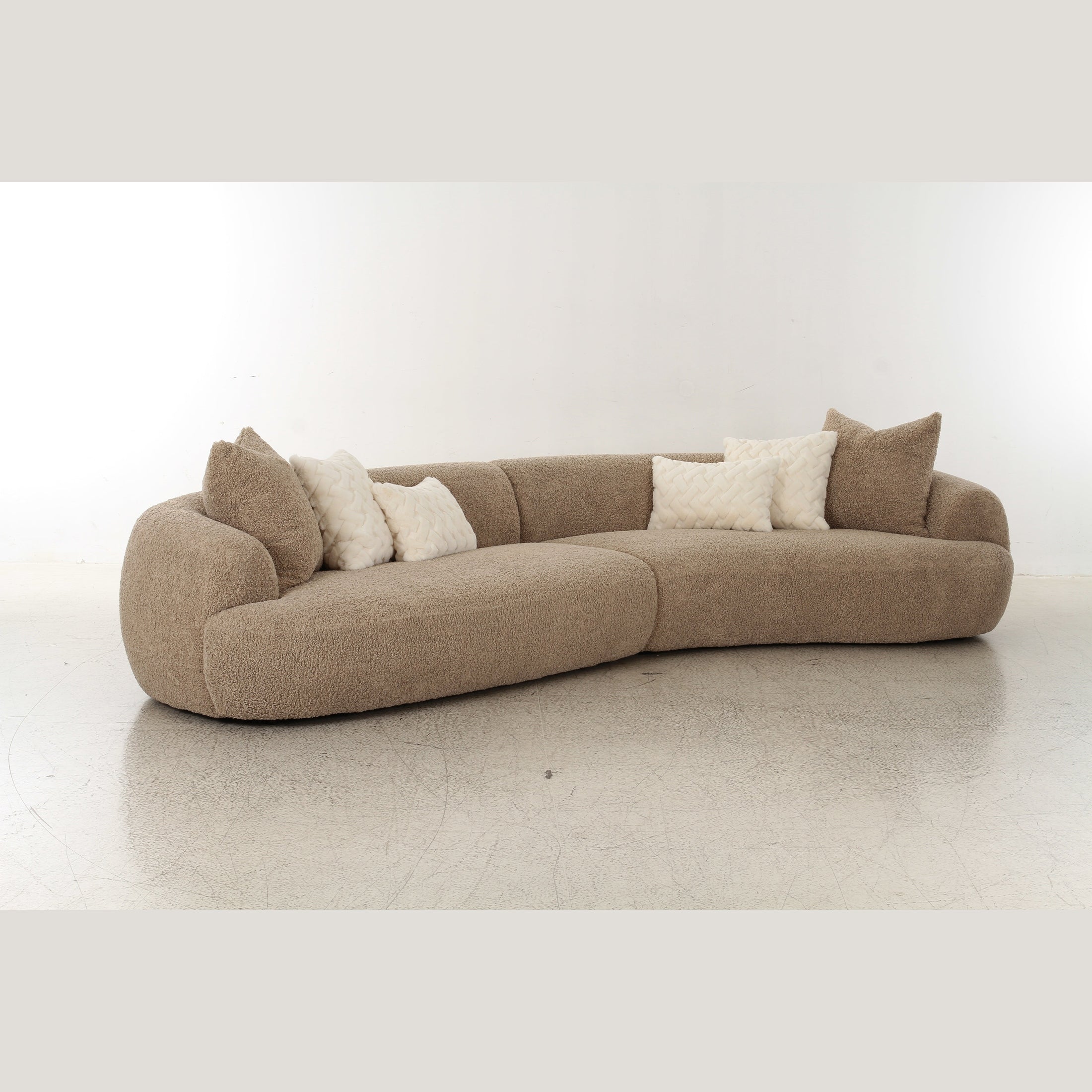 Solvik 2-Piece Sectional Sofa with Chaise