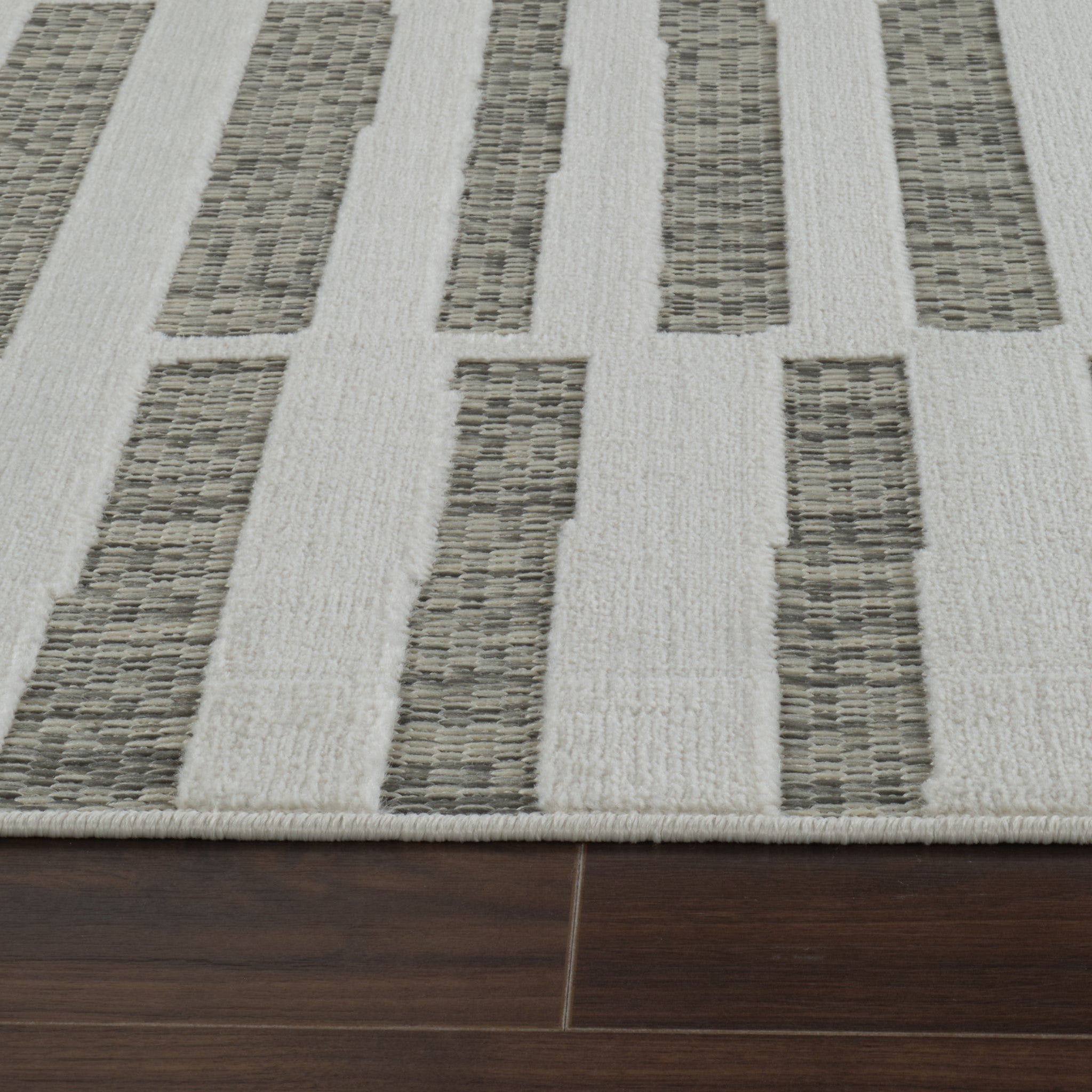 Aurora Cream Modern Rug – Abstract Linear Design