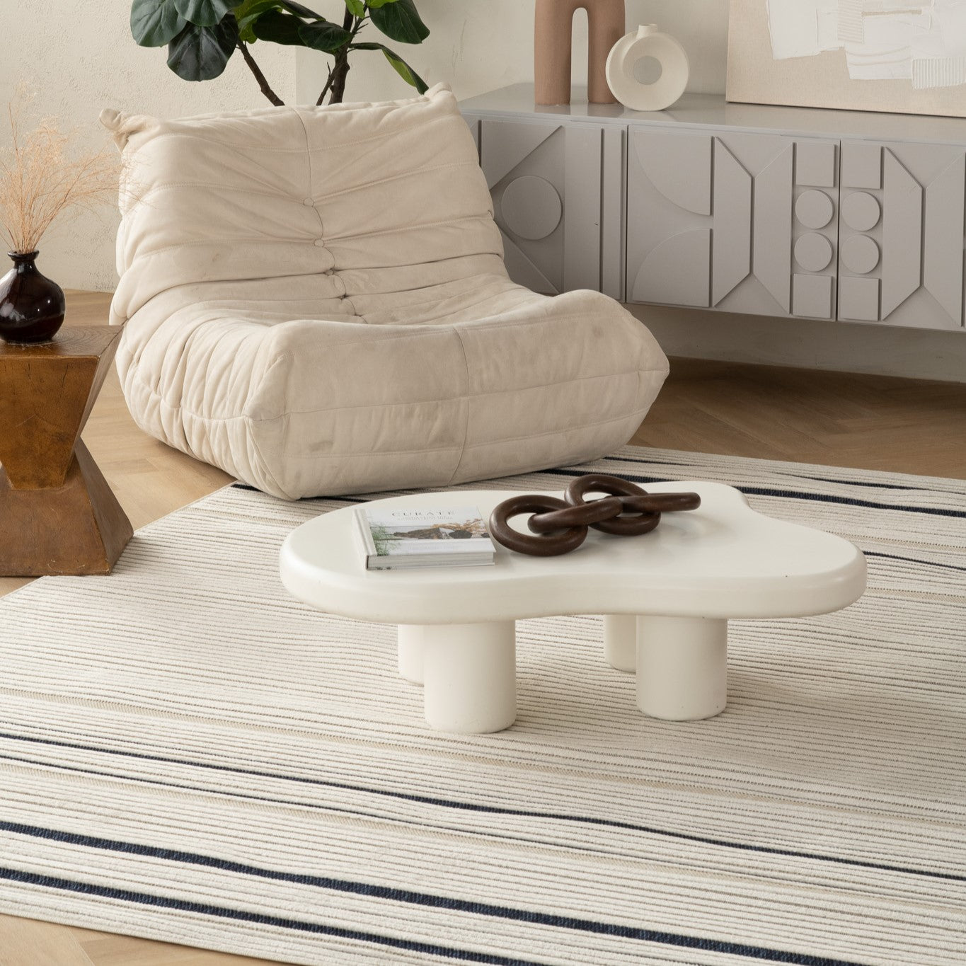 Aurora Cream Modern Rug – Navy Accent Stripe Design
