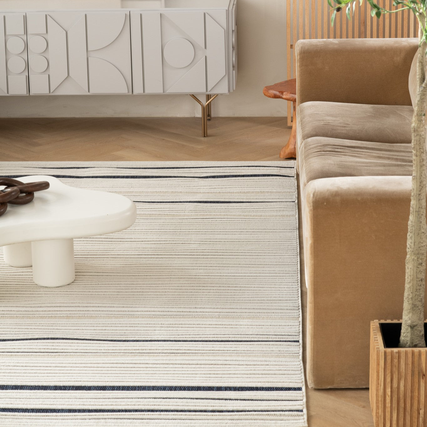 Aurora Cream Modern Rug – Navy Accent Stripe Design