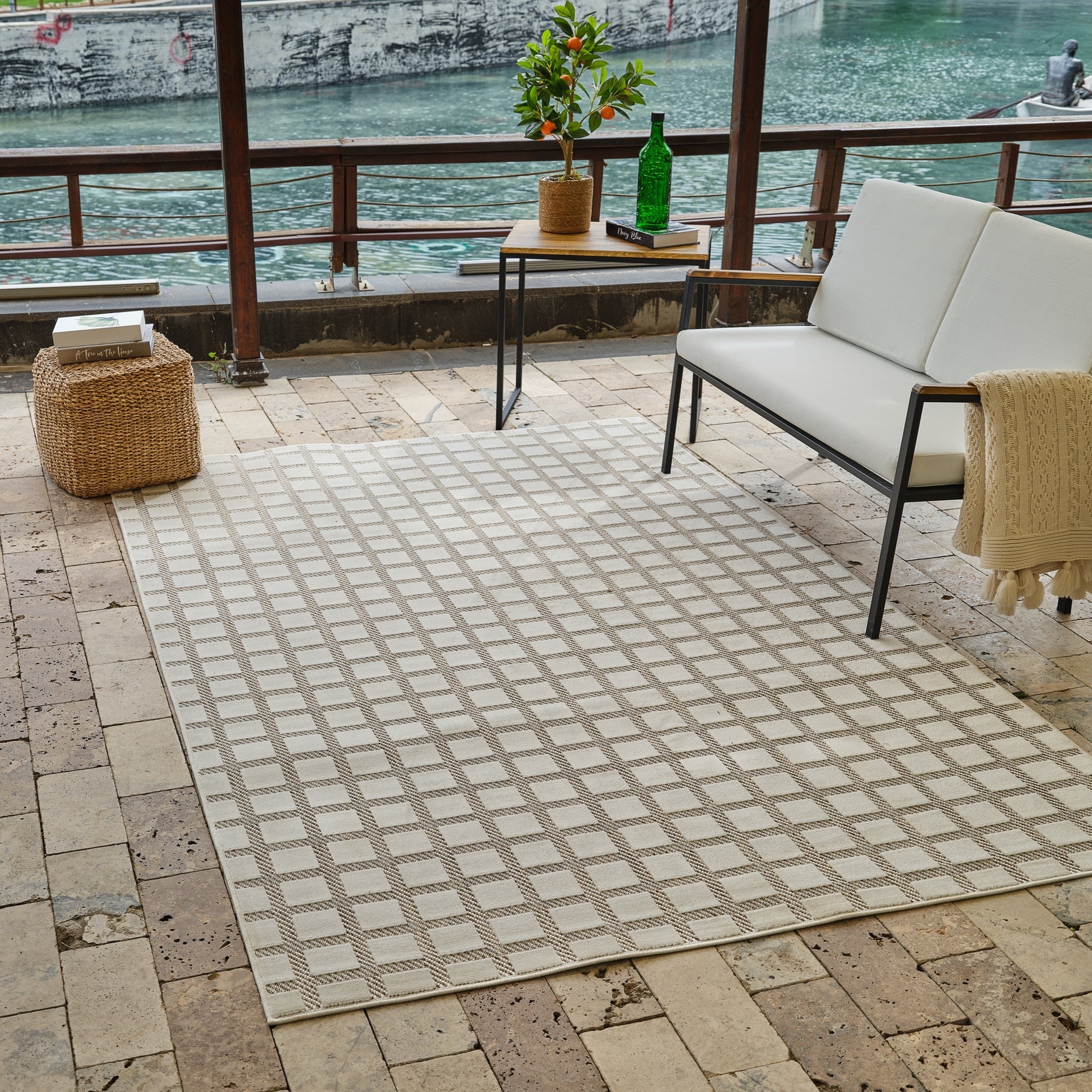 Aurora Beige Modern Rug – Geometric Grid Design